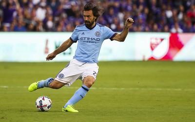 绿茵电竞动态-佩德里这过人太写意